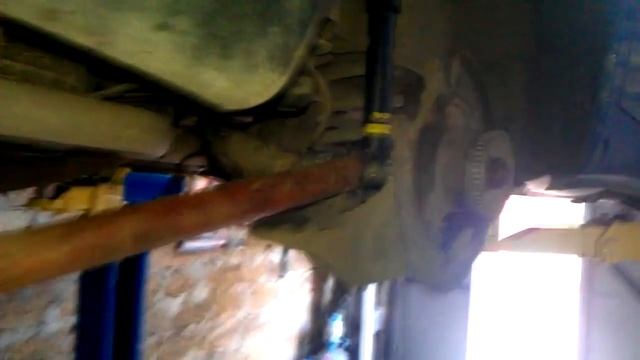 Mercedes Vito замена Заднего подшипника ступицы смотреть онлайн