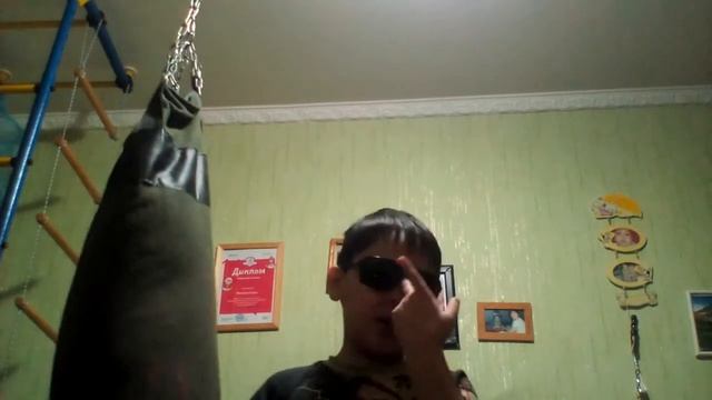 Как надо драться на улице смотреть онлайн