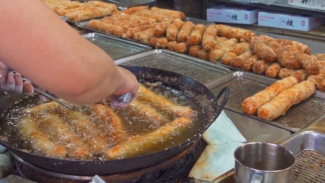 Taiwanese Street Food - Netted Meatloaf, Stone Cake, Carambola Soda / 網絲肉捲, 石頭燒餅 , 楊桃冰汽水