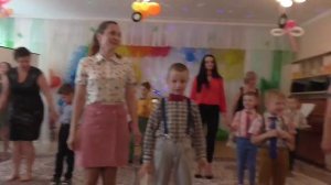 танец мама-сын