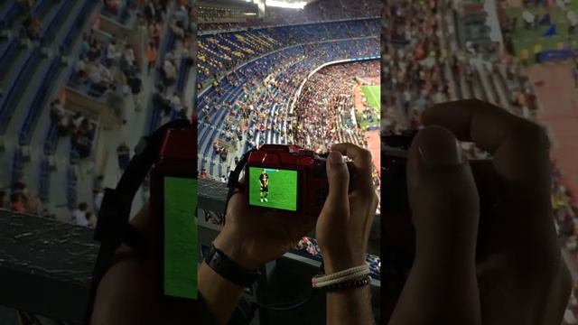 FC Barcelona vs Alavez - Zoom to Messi with Nikon Coolpix B500 смотреть онлайн