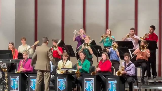 Straight Superiors at MPA’s смотреть онлайн