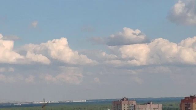 Что держит облака? И почему облака всё ниже и ниже? смотреть онлайн