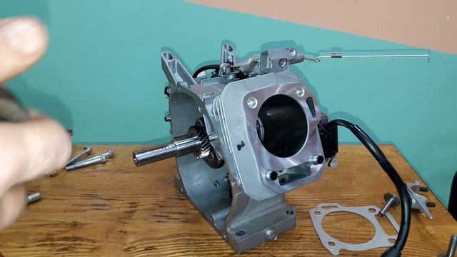 Обзор на полную разборку и сборку китайского двигателя Sharmax sh-200 аналог Honda GX смотреть онлайн