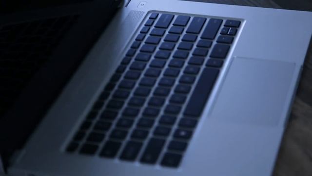 Raptor T15 Ultra-Thin Laptop by Velocity Micro смотреть онлайн