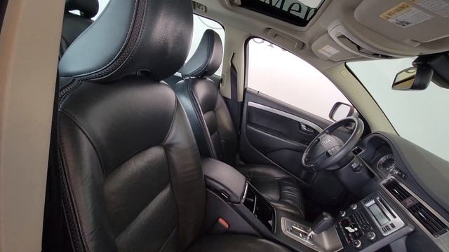 M1128C Volvo XC70 2008 - Mercedes-Benz Granby - смотреть онлайн
