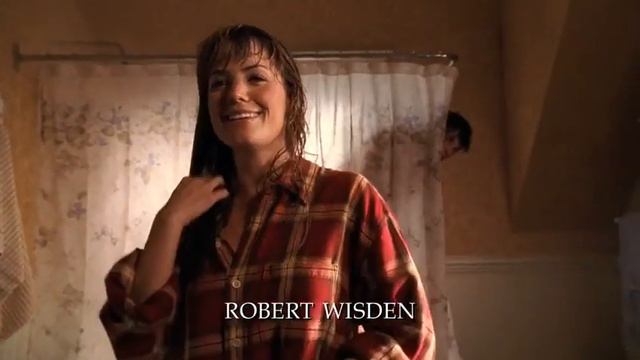 Smallville 4x02 - Clark & Lois caught after shower смотреть онлайн