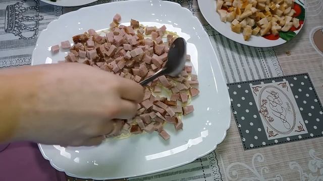 Салат "НОВИНКА" на Праздничный Стол 2019! Очень ВКУСНО, СЫТНО и ПРОСТО! смотреть онлайн