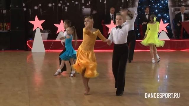 Командный танец Rumba №1 (1/2 Final, CAM 1) смотреть онлайн