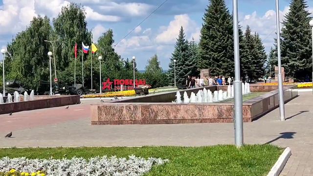Все парки Чебоксар.Кто любит отдыхать на природе. От самого маленького к большому и значимому. смотреть онлайн