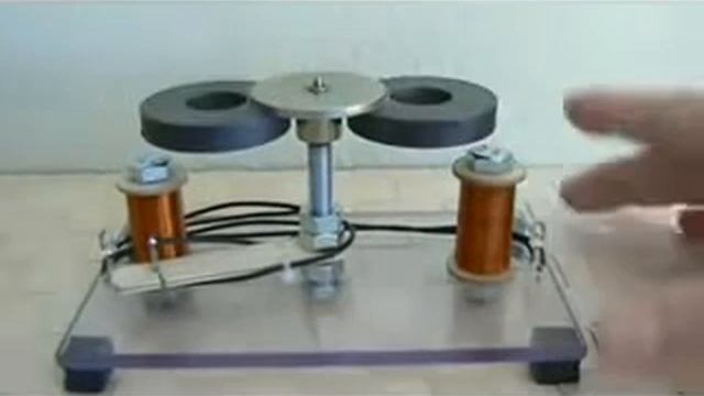 Где вечный двигатель 40252067 02 33 00 02 40 27 смотреть онлайн