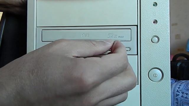 Как открыть дисковод без кнопки смотреть онлайн