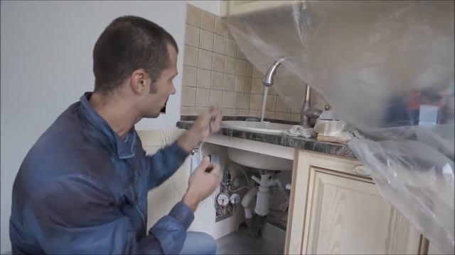 Аквасторож. Чтобы не поплыть и не двигать холодильник