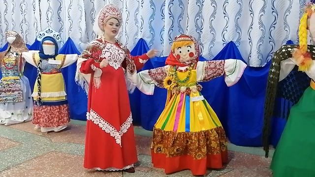 онлайн - выставка масленичных кукол "Сударыня Масленица" смотреть онлайн