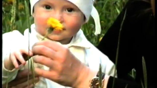 4.1.2. гуляем на улице с коляской с бабушкой Надей смотреть онлайн