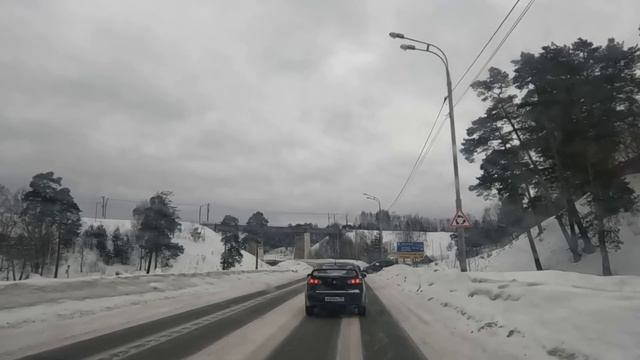 Бoмжoнoк помог сбежавшей дочке богача сделать шалаш, а заглянув внутрь отец увидел рисунок и обомле смотреть онлайн