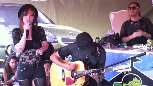 New Year's Day Acoustic Set  Live At The Kia Soul Lounge - Warped Tour 2010