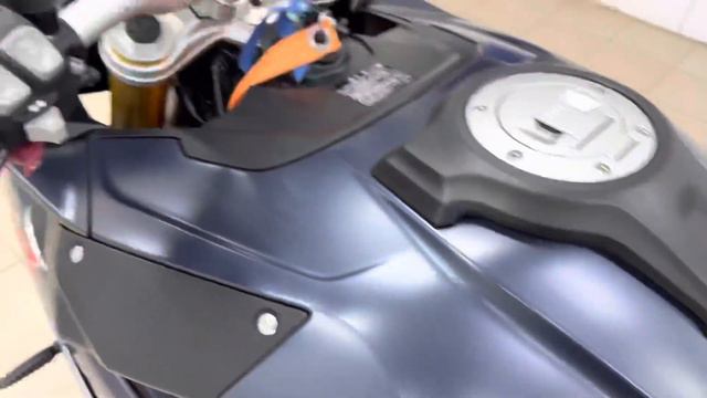 BMW S1000XR 2018 Navi + Akrapovic HP смотреть онлайн