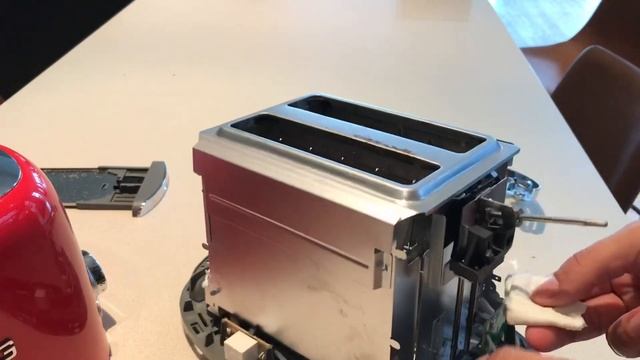 How to disassemble and fix a SMEG toaster смотреть онлайн
