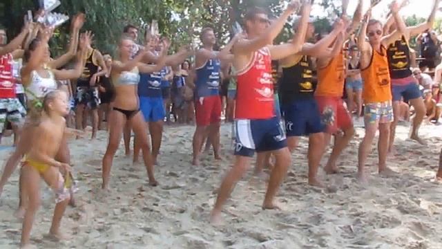 Волейбольно-танцевальный флешмоб в Щурово