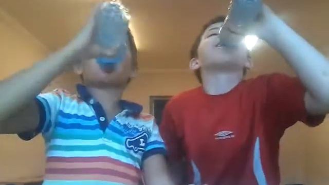 Челенд с водой кто больше выпьет воды смотреть онлайн