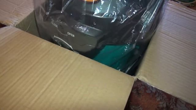 Моющий пылесос BORT смотреть онлайн