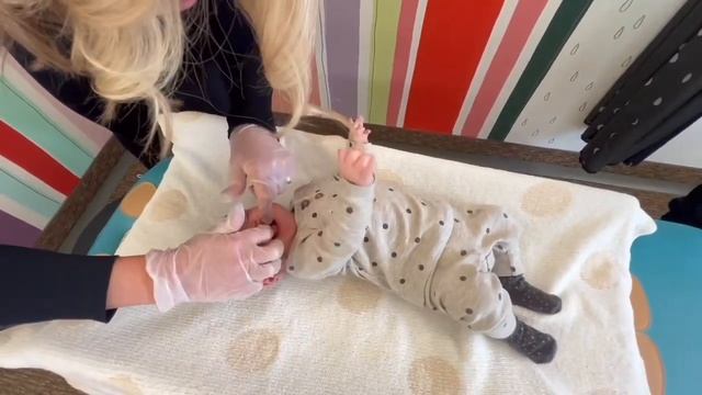 Lip + Tongue Tie Support - Oral Stretches смотреть онлайн