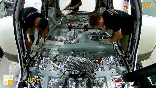 Шумоизоляция пола с арками Honda CR-V 5 в уровне Премиум. АвтоШум. смотреть онлайн