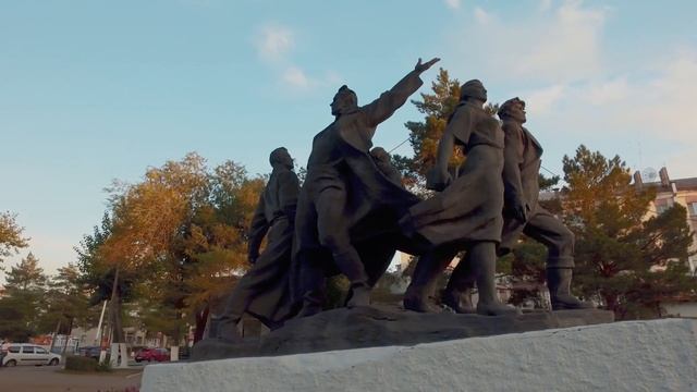 Прогулка по г. РУДНЫЙ | ул. Ленина / памятник первостроителям смотреть онлайн