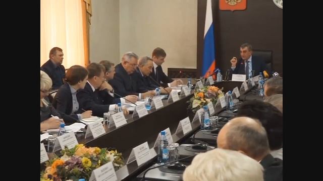 Сергей Меняйло в очередной раз ставит правительство Коновалова в тупик. смотреть онлайн