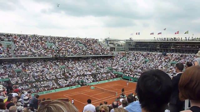 Roland Garros 2010 Men's Final Mexican Wave