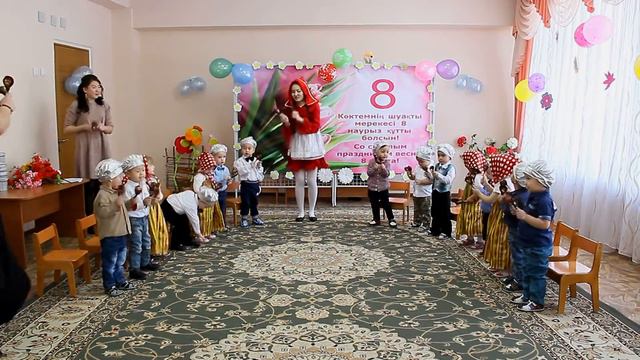 Утренник поздравление с 8 марта детский садик Росинка группа Радуга !!! Водник. смотреть онлайн