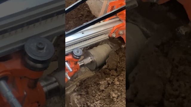 Cayken scy 3550 BCM. Бурение фундамента 600 мм. смотреть онлайн