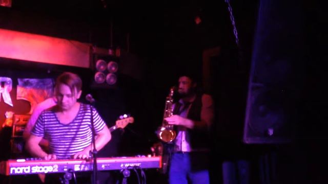Boney M, "Sunny". Saxophonist Albert Rodin & THE DIAMONDS cover band. смотреть онлайн