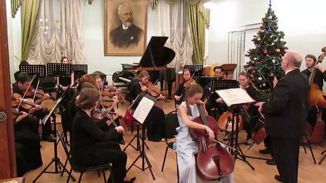 И. Х. Бах (Казадезюс) Концерт c-moll. II, III части смотреть онлайн