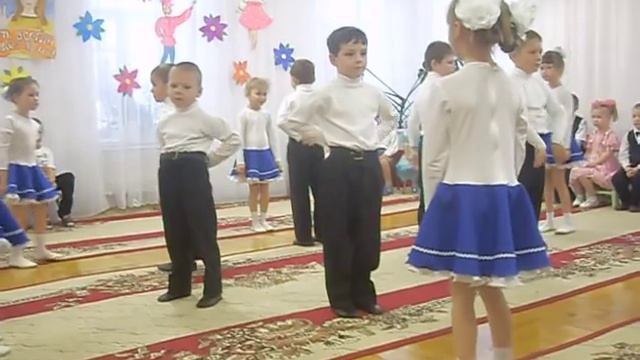 Красивый танец для мамы смотреть онлайн