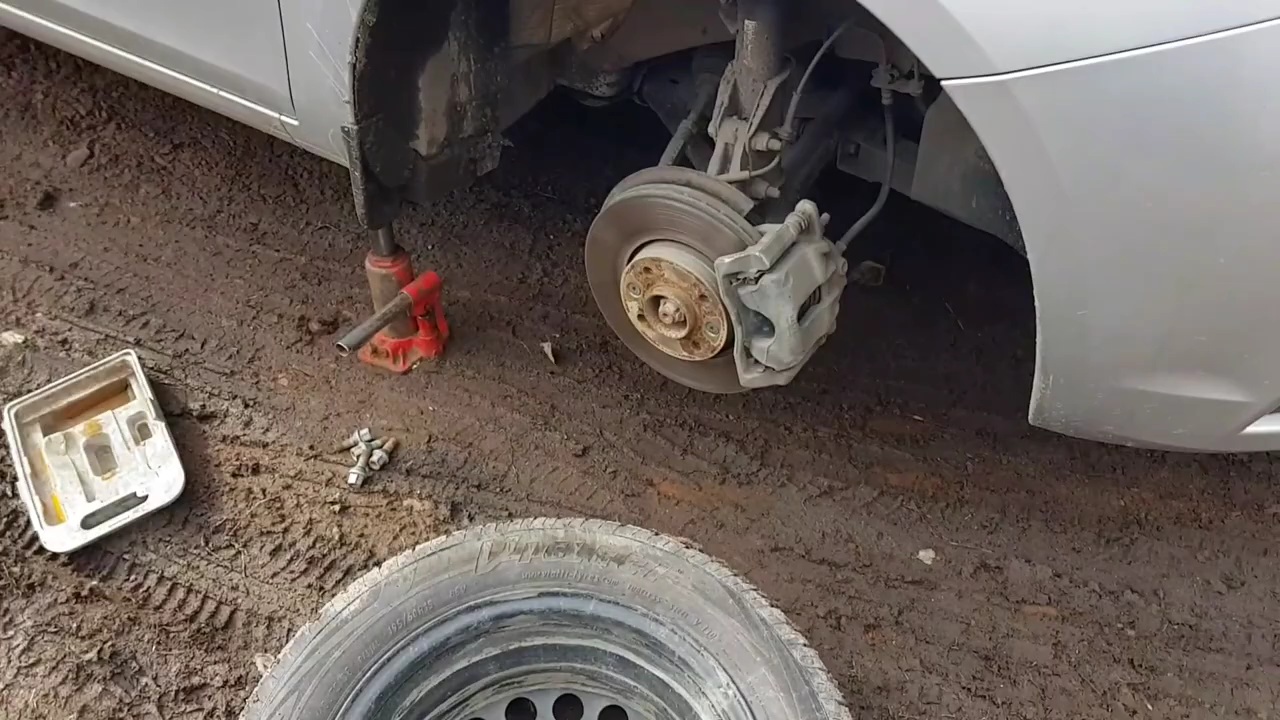 ОШИБКА ШИНОМОНТАЖНИКА смотреть онлайн