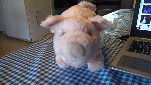 Хрюшка Детская игрушка Электронный розовый поросёнок смотреть онлайн