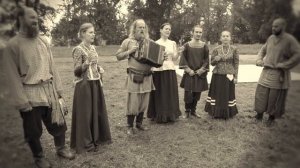 белый камень