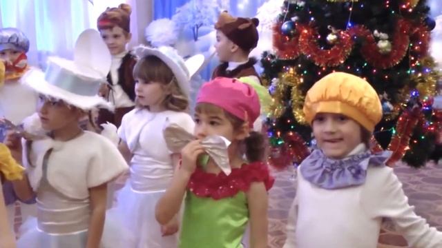 Танец: "Фантики блестящие" смотреть онлайн