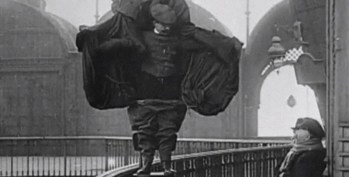 Испытания плаща-парашюта.mp4 смотреть онлайн