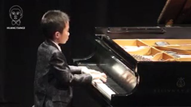 2014 Huang Tiange NY Debut Recital (Part 5) Huang Tiange Xinjiang Suite Op. 3 смотреть онлайн