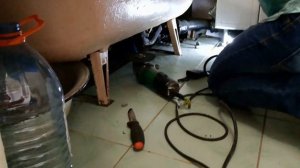 Замена чугунного слива ванны.обвязки