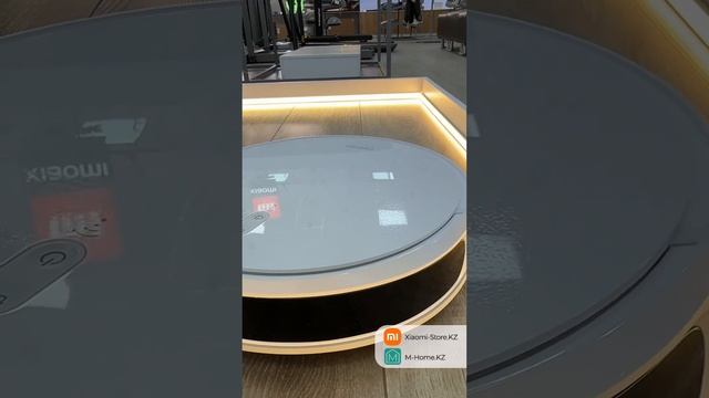 Робот-пылесос Xiaomi Dreame Trouver M1 смотреть онлайн