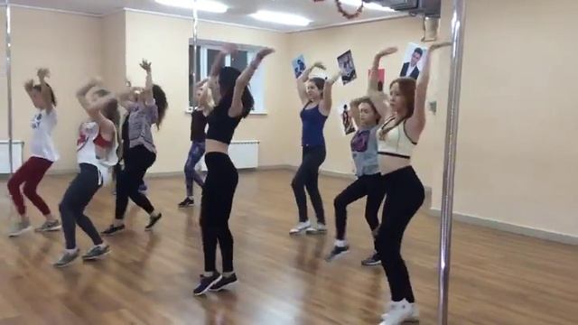 Современные танцы Vogue Анастасия Чернова смотреть онлайн