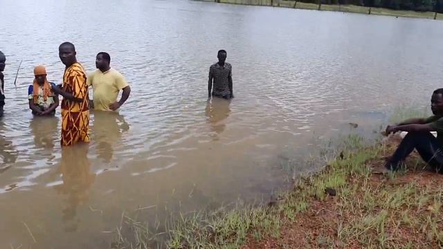2/2 ??BAPTÊME D'EAU DANS LE VILLAGE DE BLÉHOUÉ AKAKRO CE SAMEDI 21 MAI 2022 AVEC JESUS REVIENT смотреть онлайн