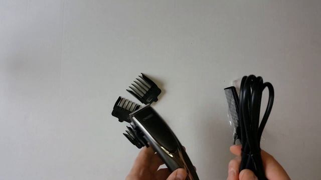 CRONIER CR-105 машинка для стрижки. Сравнение с MOSER 1400. смотреть онлайн