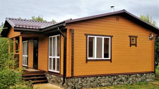 Хоть по уши плыть, да дома быть! Красиво и надёжно. Дом-баня размером 6х9 метров в Наро-Фоминске смотреть онлайн