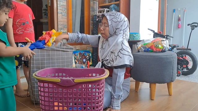 #dailyvlog -- Keriwehanku Dari Pagi Sampai Siang | Hook Gorden Kolong Kompor Recomended смотреть онлайн