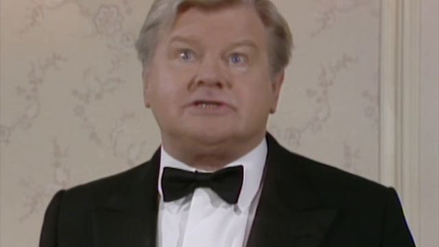 Benny Hill - Benny, Un Serveur De Bons Conseils